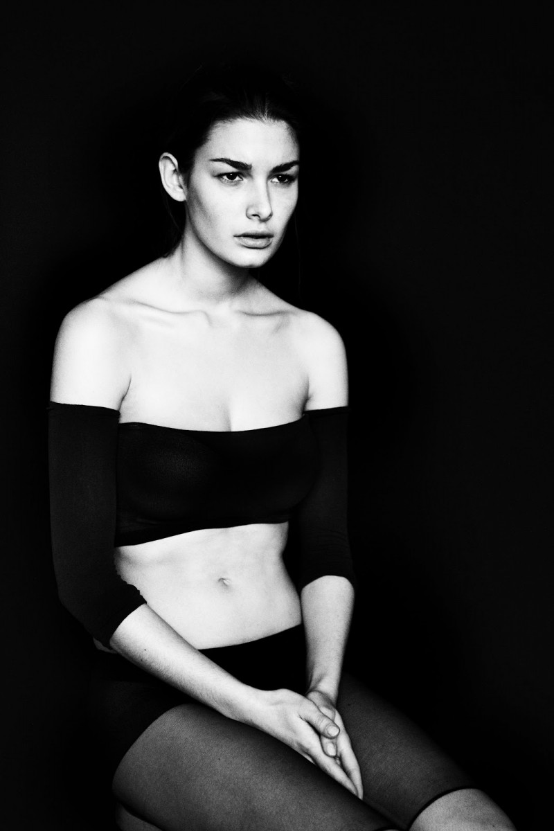 Photo of model Ophélie Guillermand - ID 440523