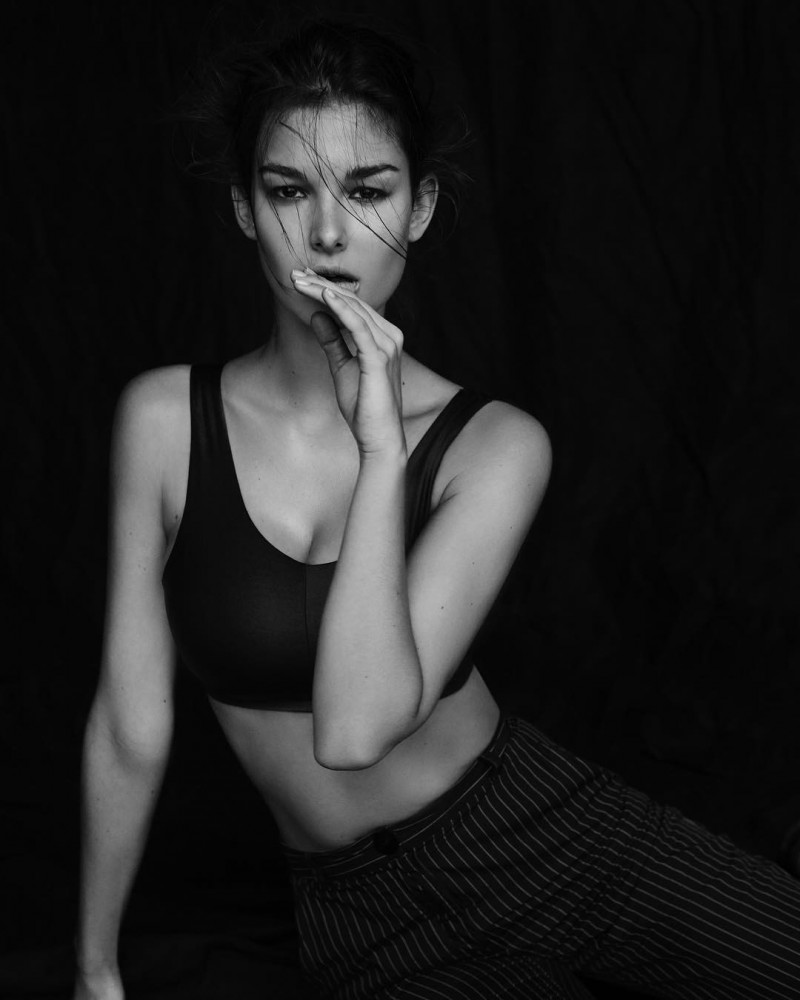 Photo of model Ophélie Guillermand - ID 677077