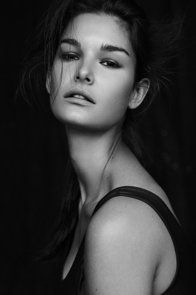 Photo of model Ophélie Guillermand - ID 677078