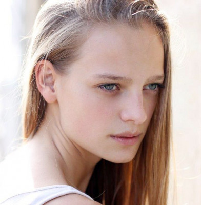 Ine Neefs - Gallery with 28 general photos | Models | The FMD