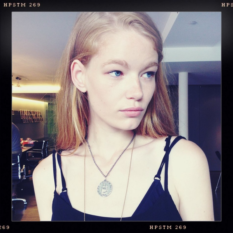 Photo of model Hollie May Saker - ID 442750