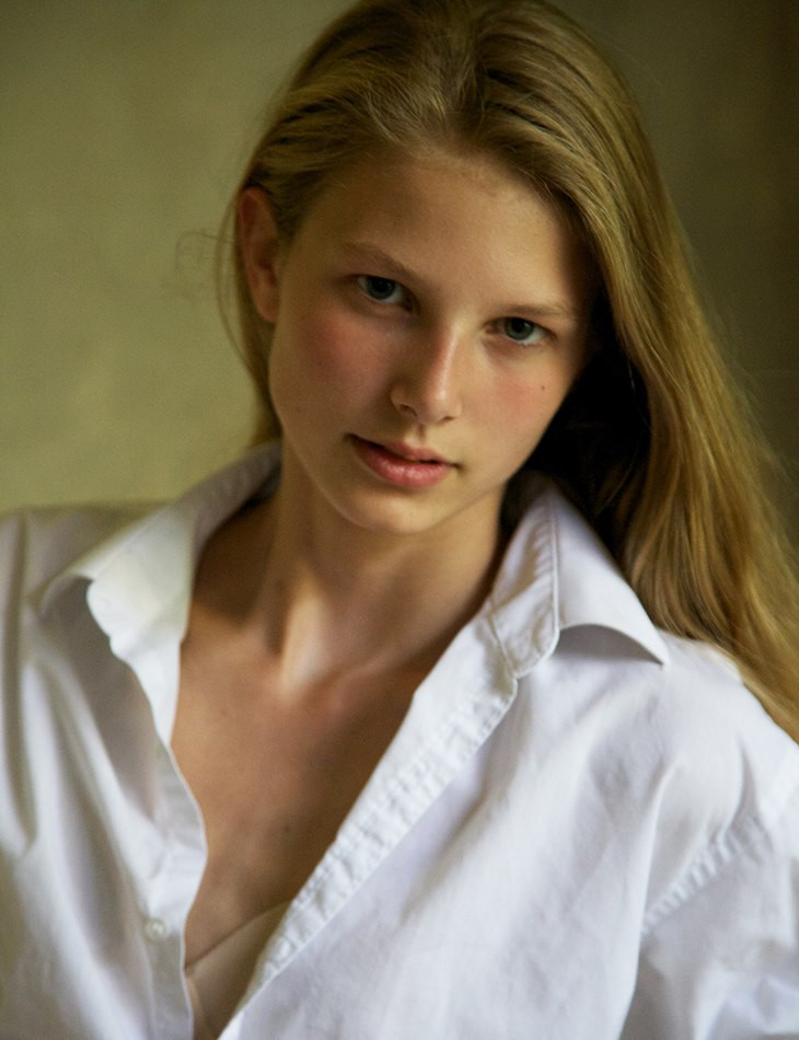 Photo of model Joyce Mulders - ID 443112