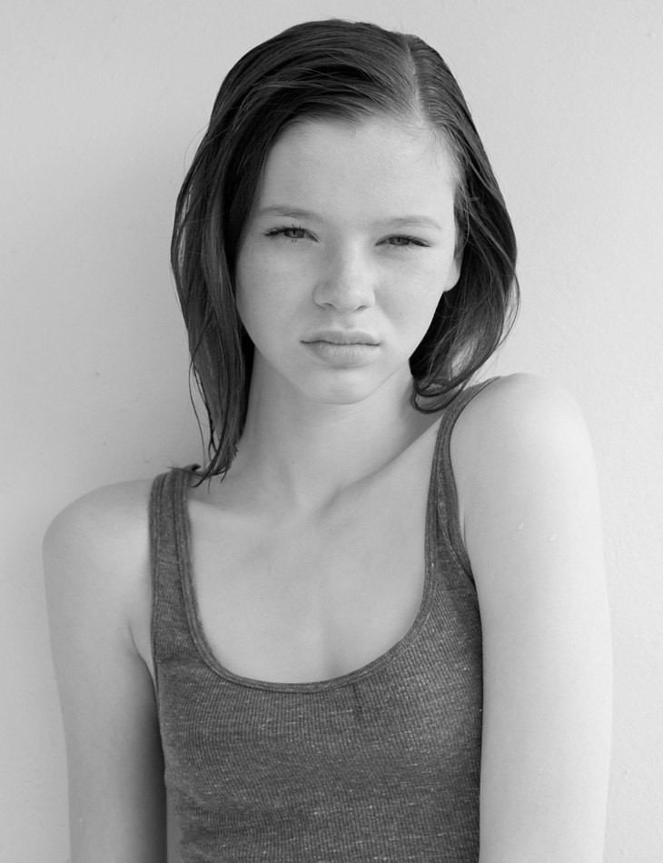 Photo of model Eleanor Hayes - ID 443895