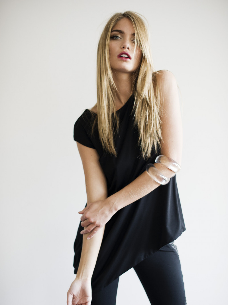 Photo of model Natalie Morris - ID 445700