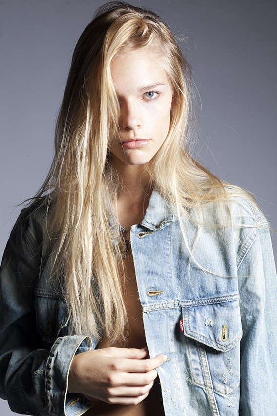 Photo of model Sanna Bäckström - ID 446500