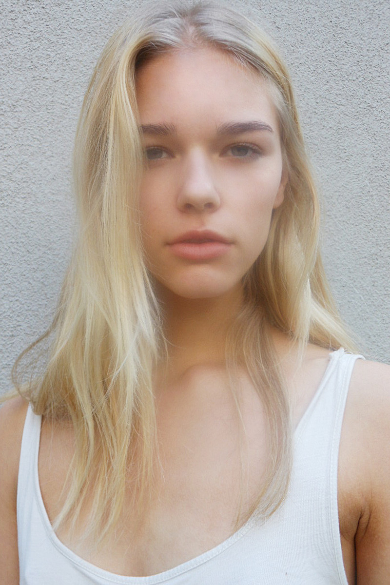 Photo of model Sanna Bäckström - ID 446564