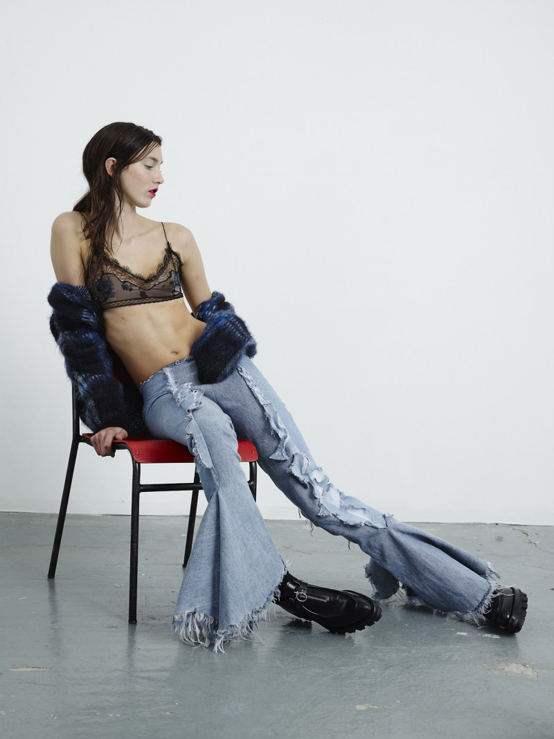 Photo of model Matilda Lowther - ID 446698