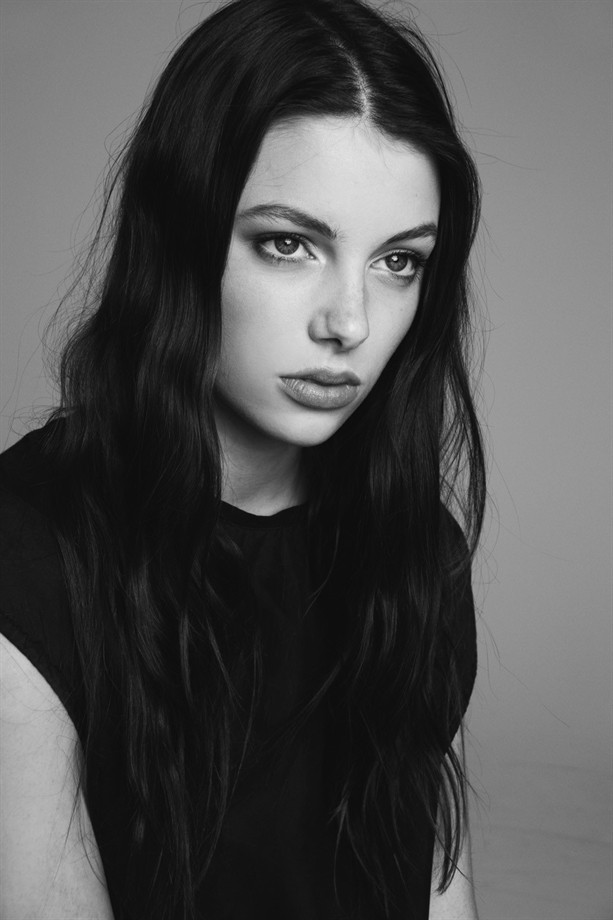 Photo of model Sarah Burns - ID 447236