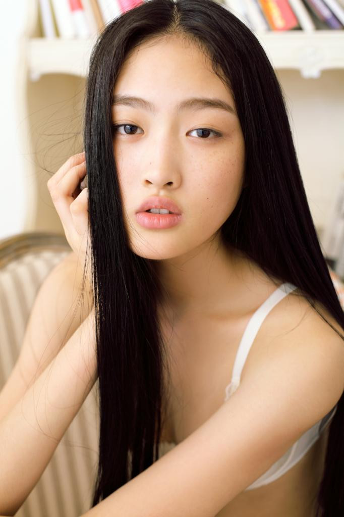 Photo of model Jing Wen - ID 447809