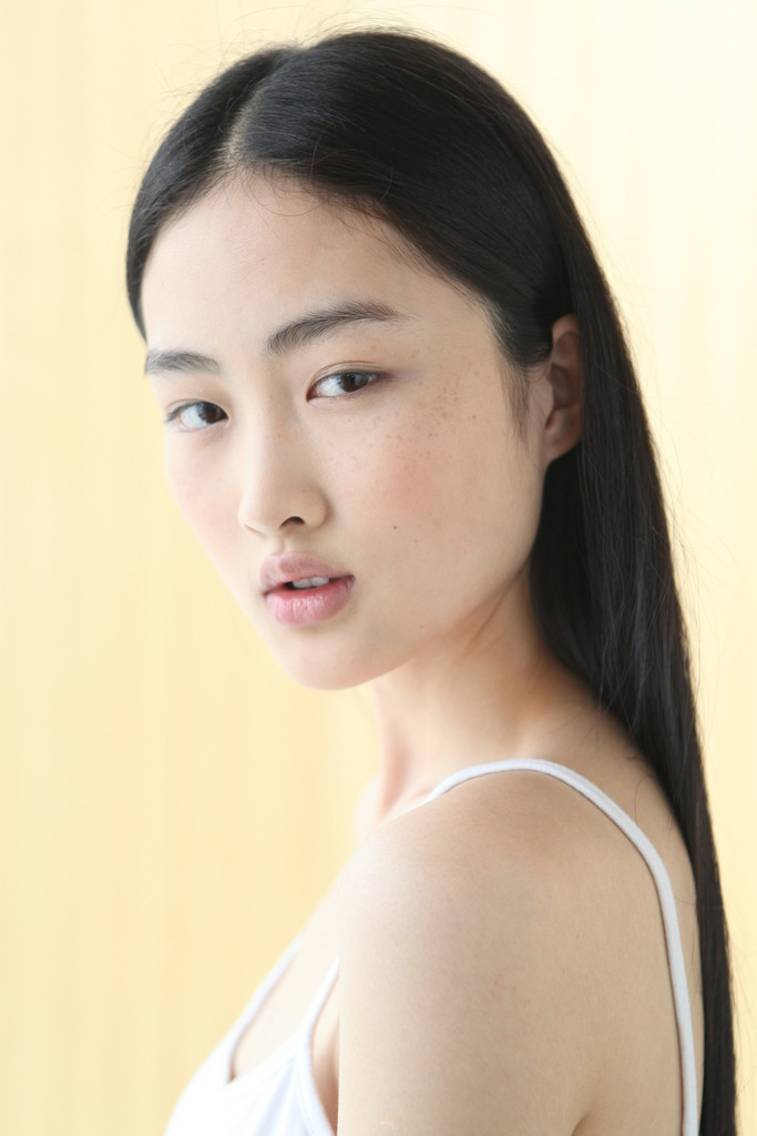 Photo of model Jing Wen - ID 447840