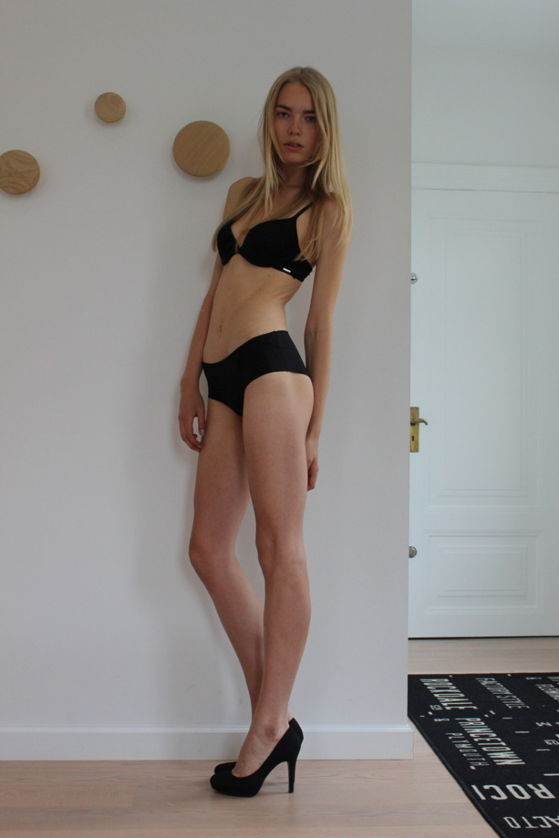 Photo of model Astrid Eika - ID 450187