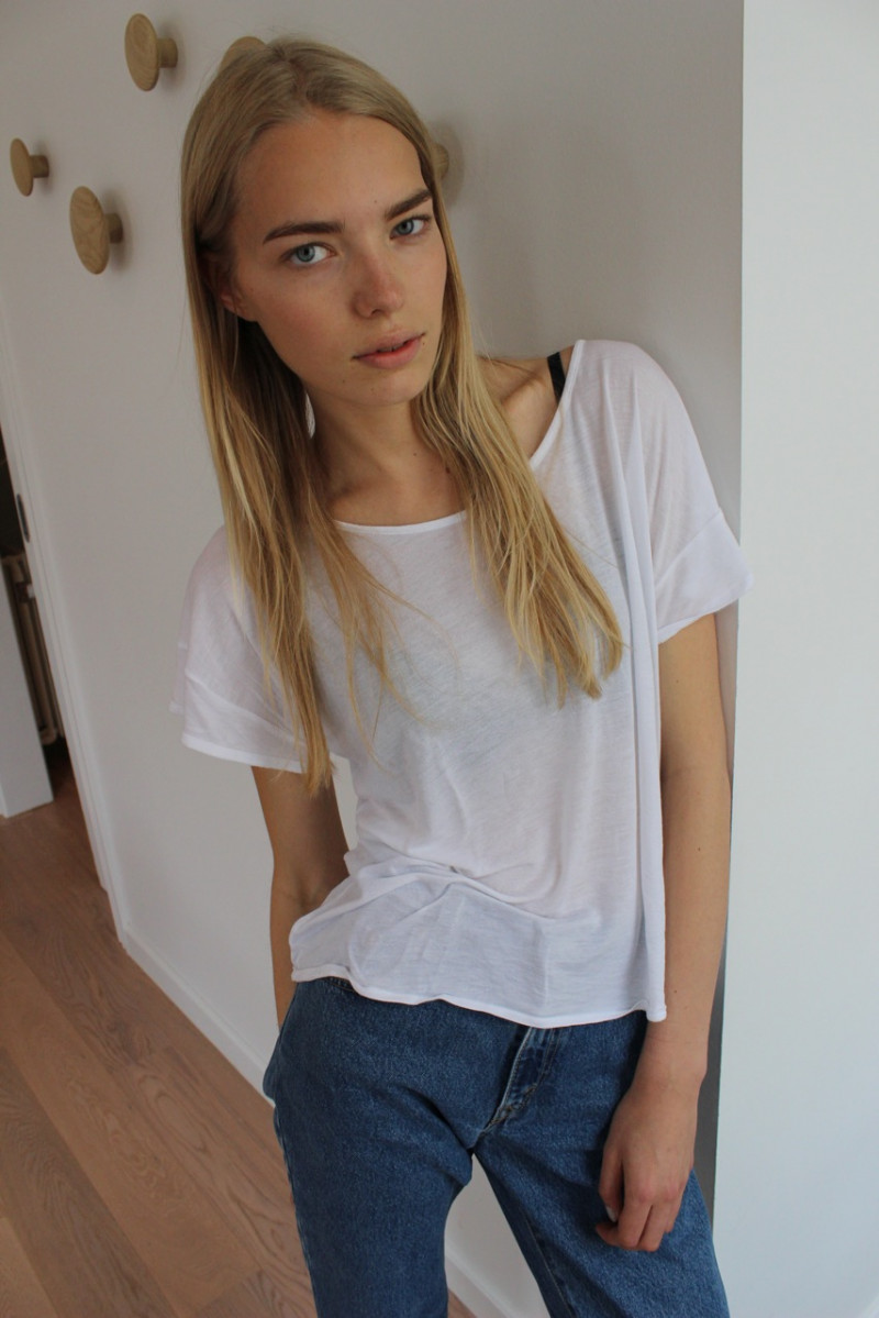 Photo of model Astrid Eika - ID 450201