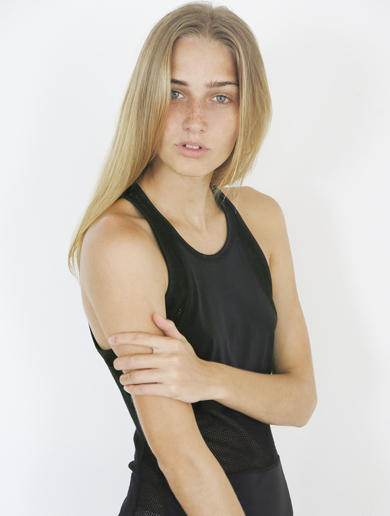 Photo of model Tessa Antifave - ID 451503