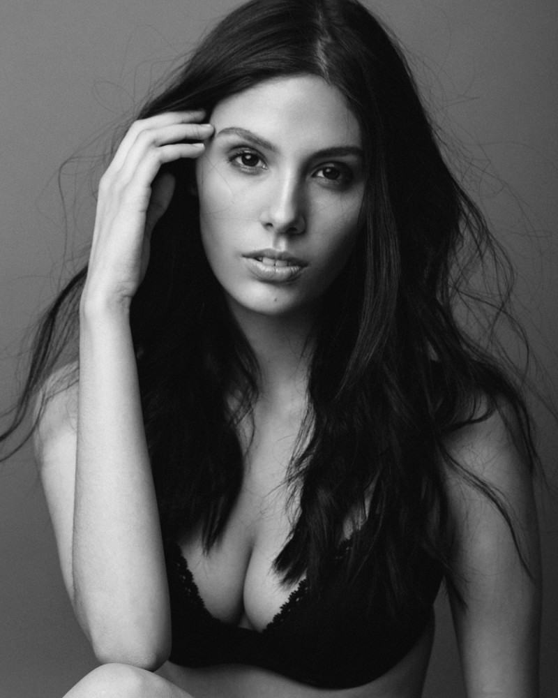 Photo of model Iliana Ruiz - ID 454352