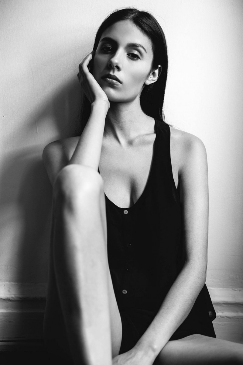 Photo of model Iliana Ruiz - ID 454364