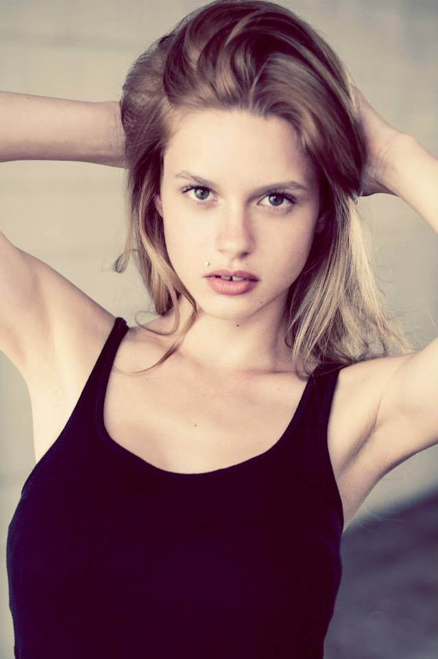 Photo of model Elle Brittain - ID 457902