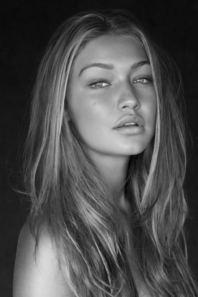 Photo of model Gigi Hadid - ID 502282