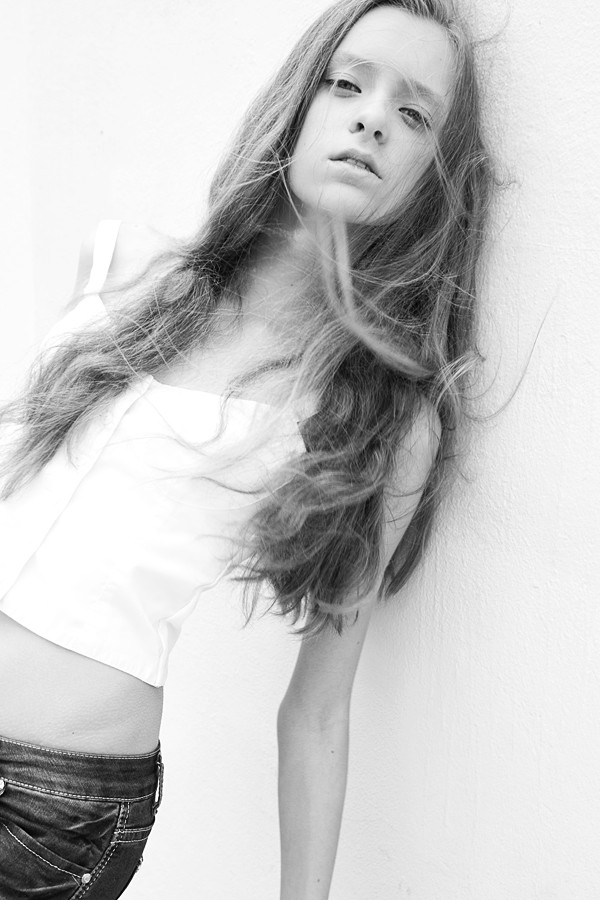 Photo of model Nastya Sutupova - ID 460268