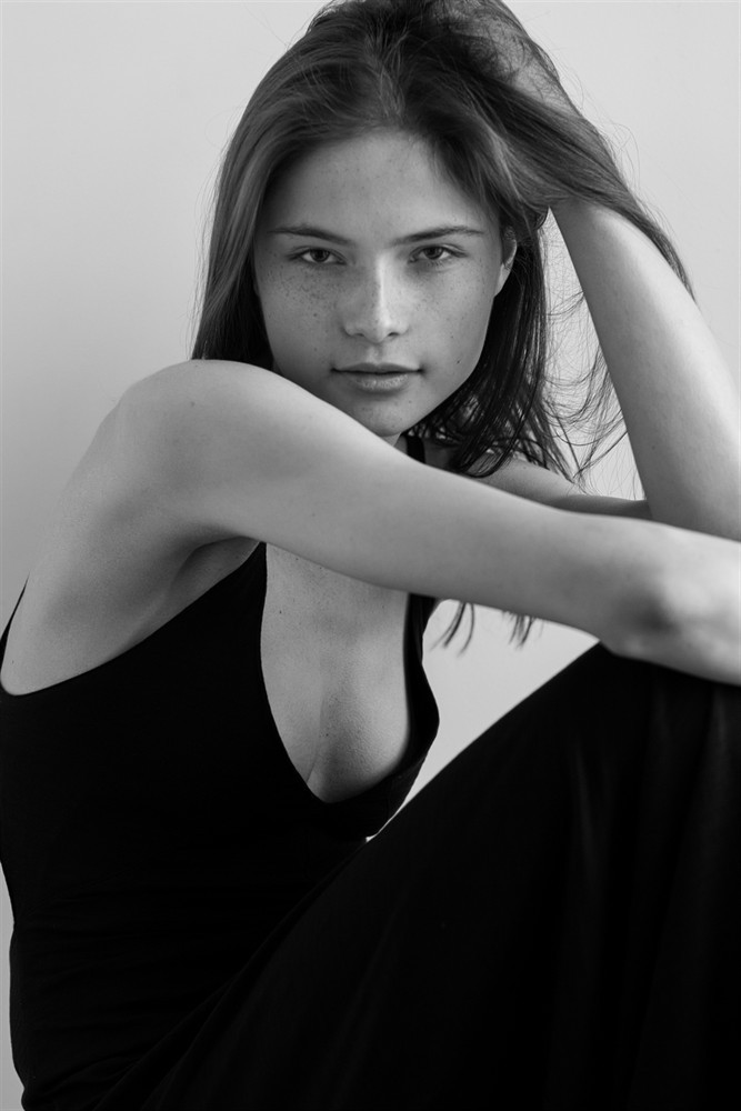 Photo of model Anna Orman - ID 461184