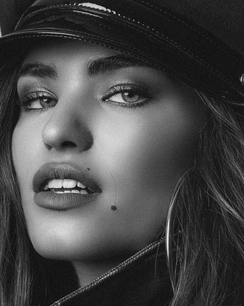 Photo of model Robin Holzken - ID 674598