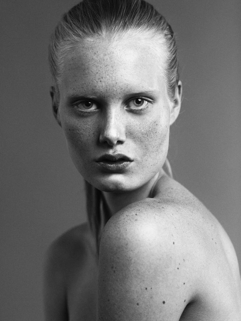 Photo of model Heidi Krakstrom - ID 462684