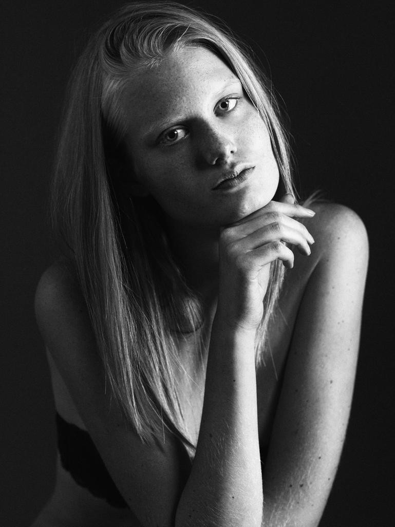 Photo of model Heidi Krakstrom - ID 462708
