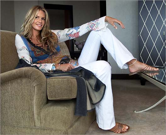 Photo of model Elle Macpherson - ID 20479