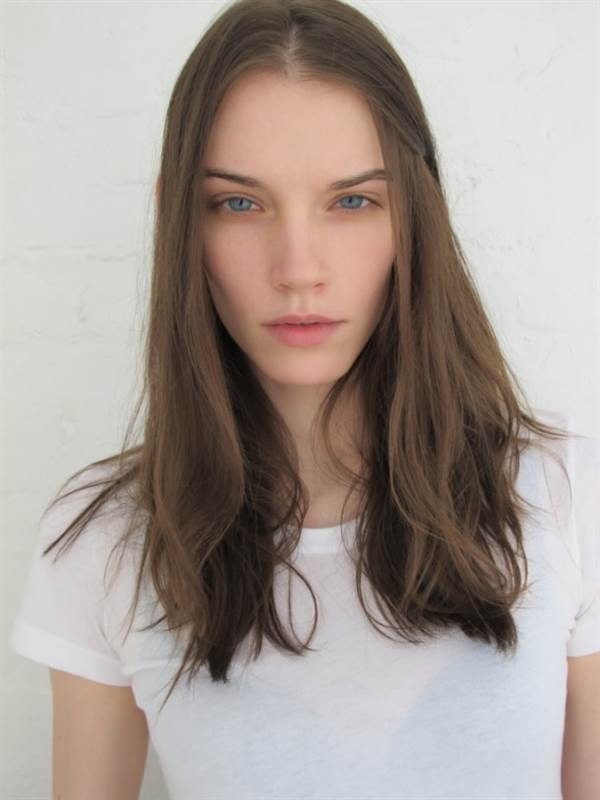 Photo of model Megan Thompson - ID 465410