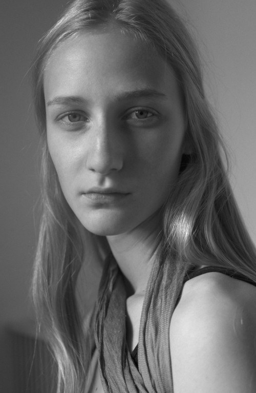 Photo of model Charlotte Lindvig - ID 465738
