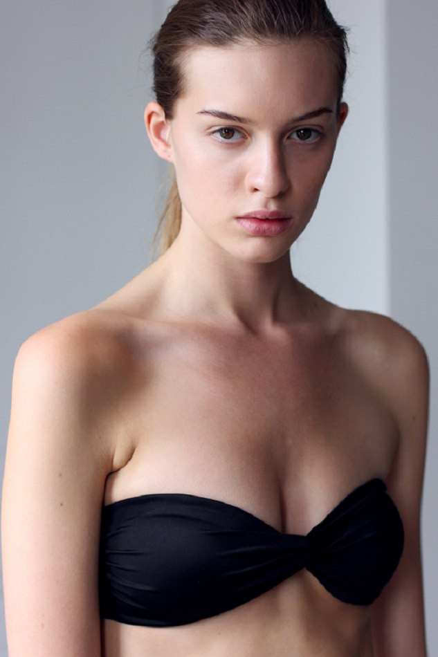 Photo of model Cristina Mantas - ID 466590