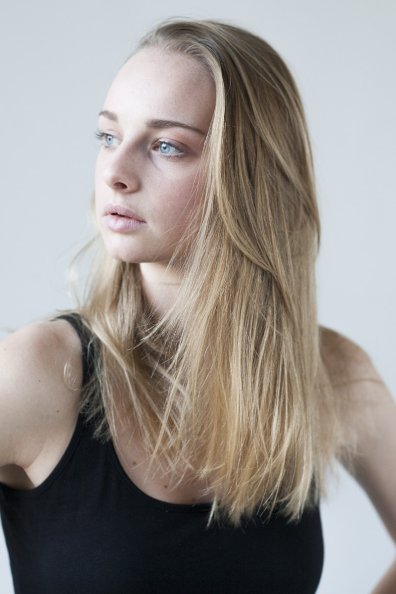 Photo of model Carmen Van Iersel - ID 467258