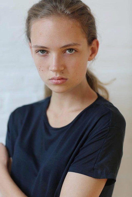 Photo of model Adrienne Juliger - ID 468118