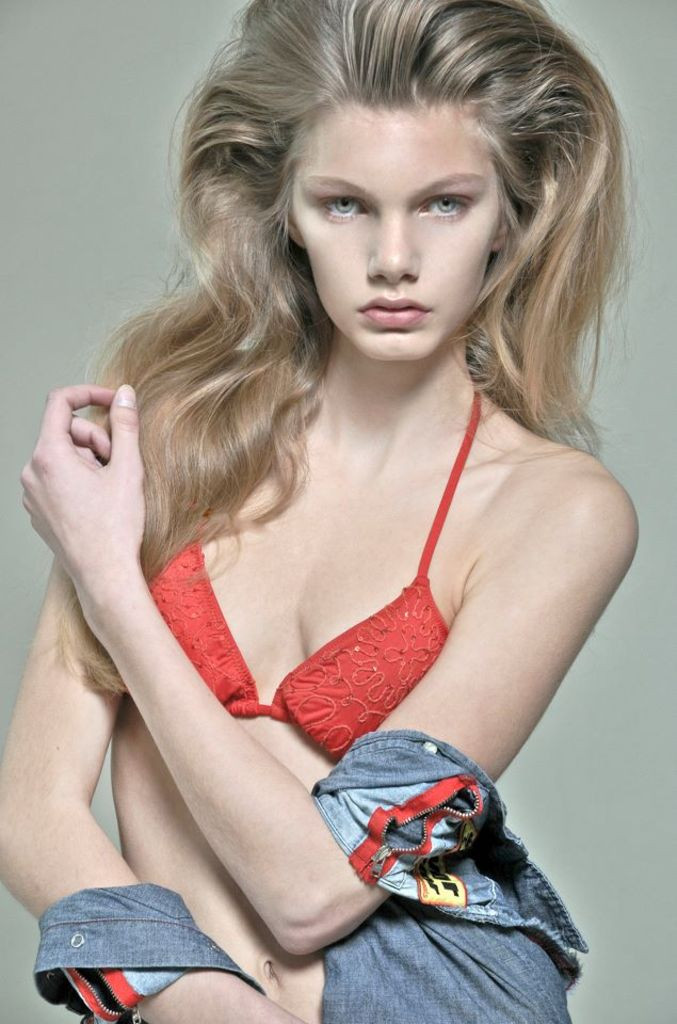 Photo of model Annika Krijt - ID 468608