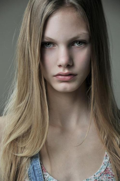 Photo of model Annika Krijt - ID 468616