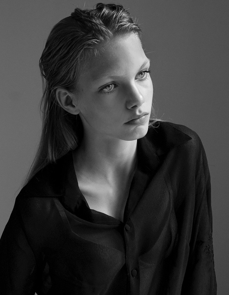 Photo of model Annika Krijt - ID 468620