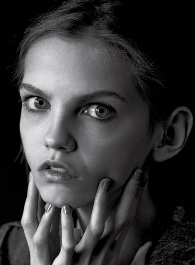 Photo of model Molly Bair - ID 470152