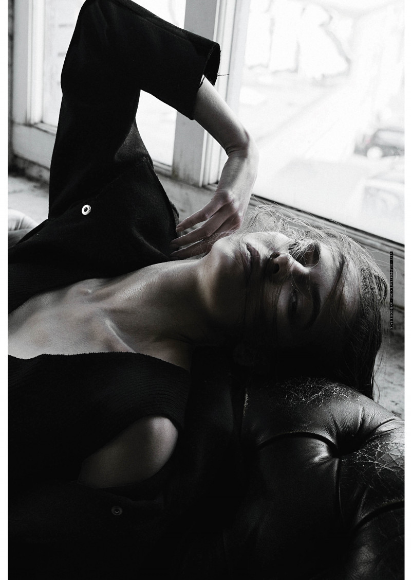 Photo of model Dasha Denisenko - ID 470344