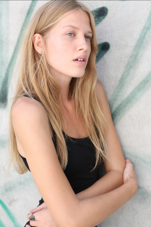 Photo of model Laura Julie Schwab Holm - ID 470512