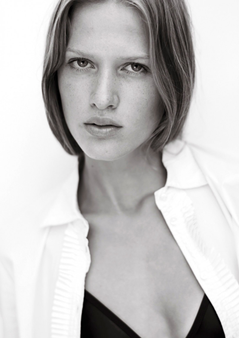 Photo of model Laura Julie Schwab Holm - ID 470580