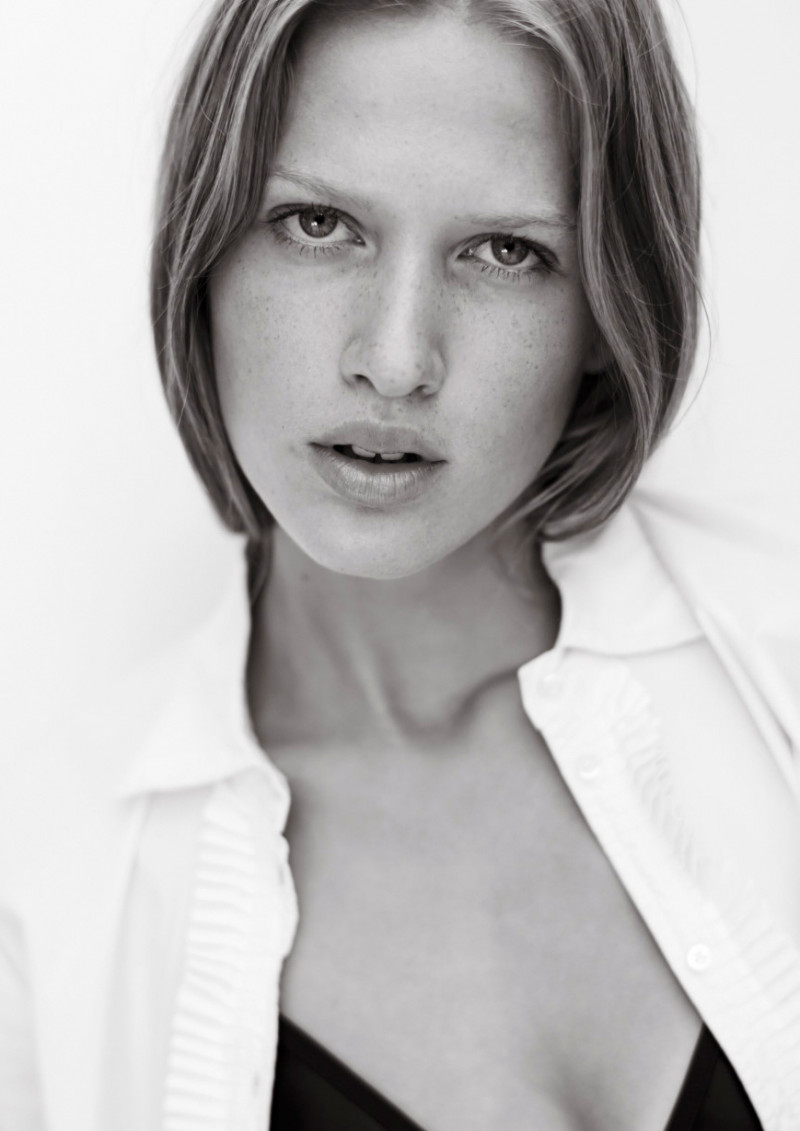 Photo of model Laura Julie Schwab Holm - ID 470598