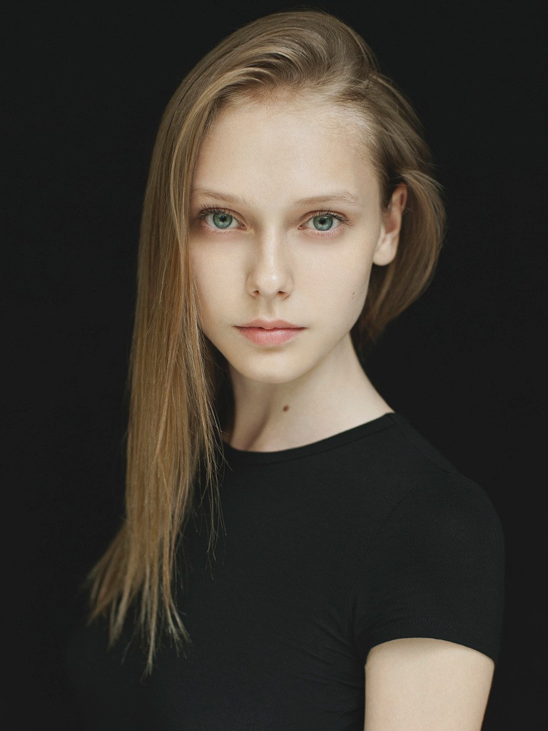Photo of fashion model Arina Levchenko - ID 472474 Models The FMD.
