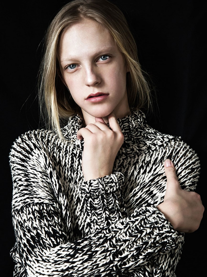 Photo of model Emilie Evander - ID 473538