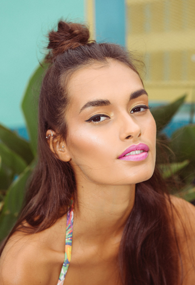 Photo of model Gizele Oliveira - ID 473630