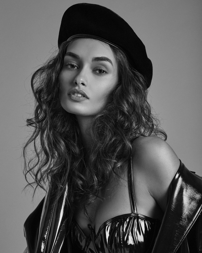 Photo of model Gizele Oliveira - ID 718235