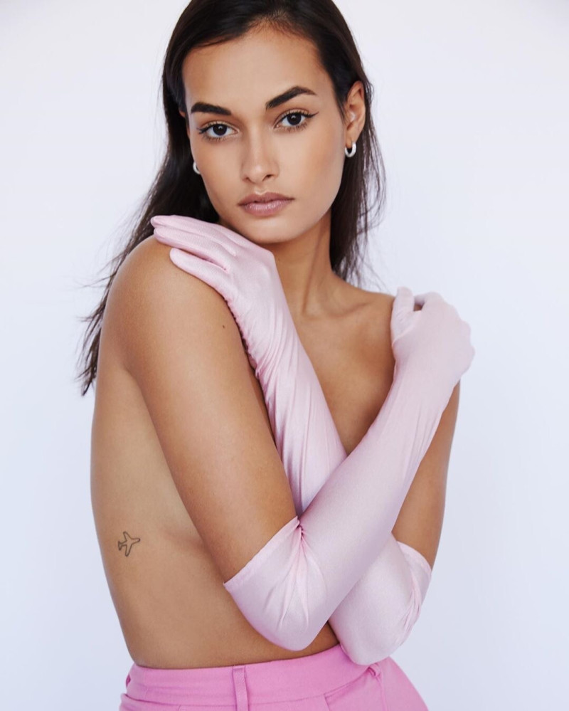 Photo of model Gizele Oliveira - ID 718345