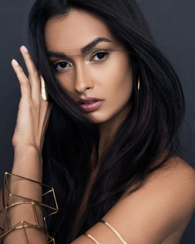 Photo of model Gizele Oliveira - ID 718453