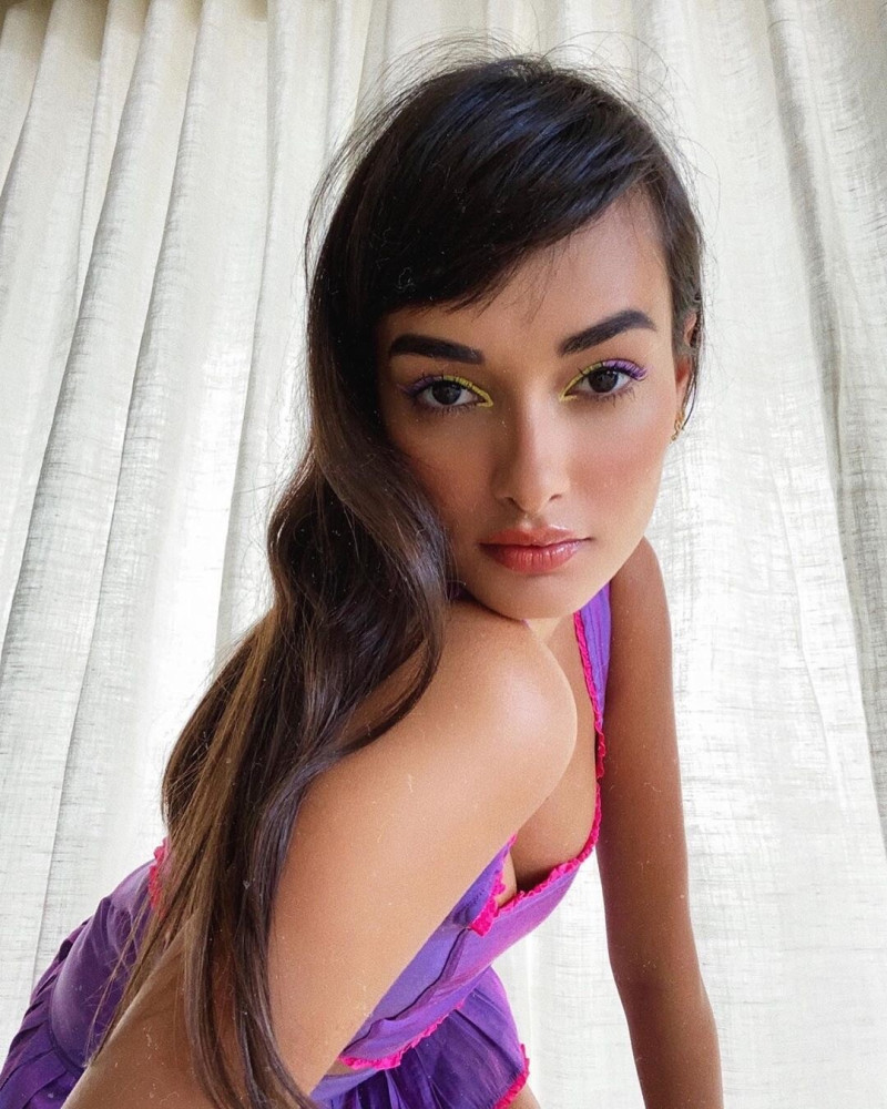 Photo of model Gizele Oliveira - ID 718528