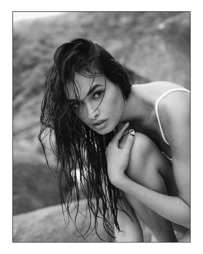 Photo of model Gizele Oliveira - ID 718683