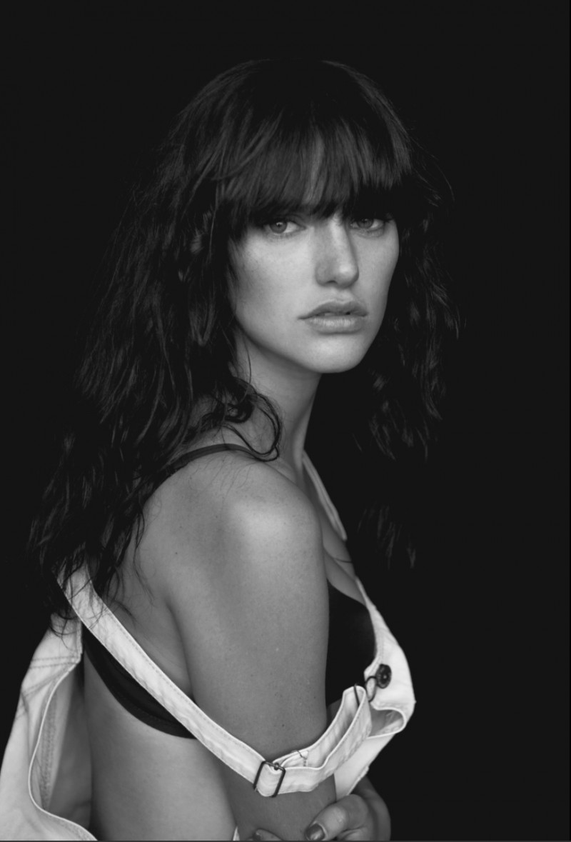Photo of model Alexandra Binaris - ID 581510
