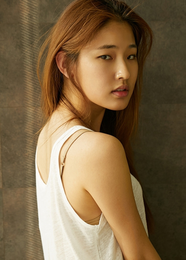 Photo of model Hyun Joo Hwang - ID 585392